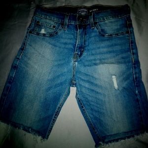 Levi Strauss Signature Cut Jeans Shorts.